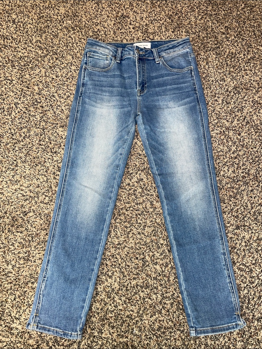 RISEN Los Angeles Mid-Rise Crop Skinny Jeans with Small Side Slits Sz 27 EUC